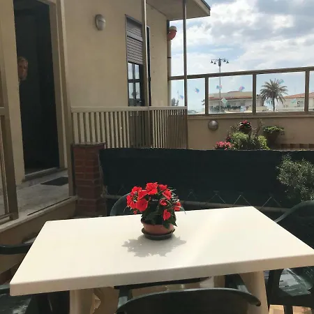 Apartment Casa Celeste Viareggio